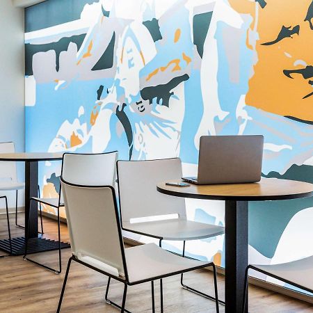 Ibis Styles Toulouse Nord Sesquieres Exterior foto