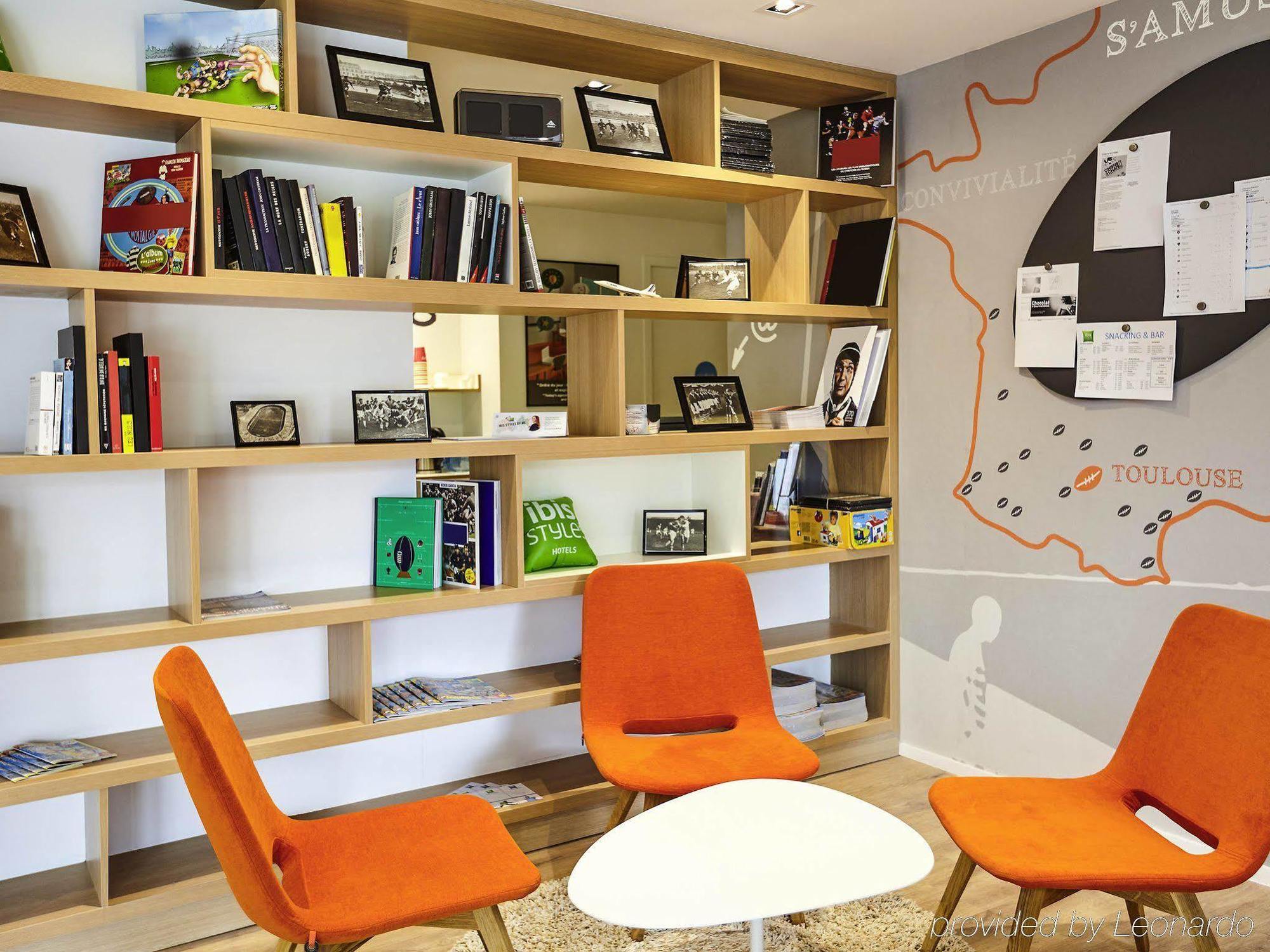 Ibis Styles Toulouse Nord Sesquieres Exterior foto
