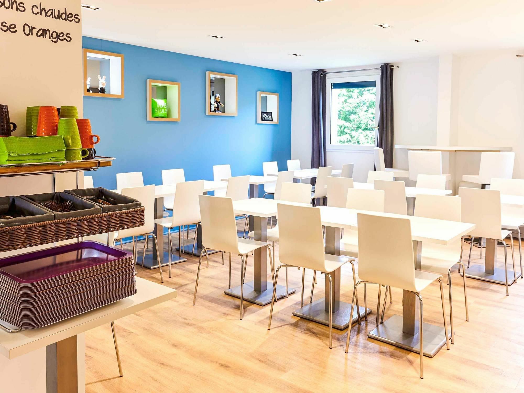 Ibis Styles Toulouse Nord Sesquieres Exterior foto